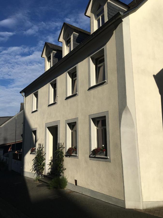 Ferienwohnung Rabennest Hatzenport ภายนอก รูปภาพ